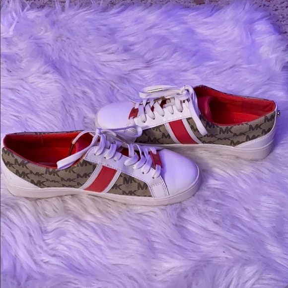 Micheal Kors Shoes - Picture 4 of 4